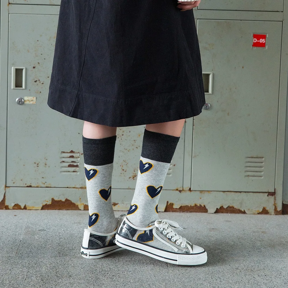 

Autumn Winter Cotton Christmas Socks for Women Harajuku Love Print Streetwear Socks Xmas Gift for Girls