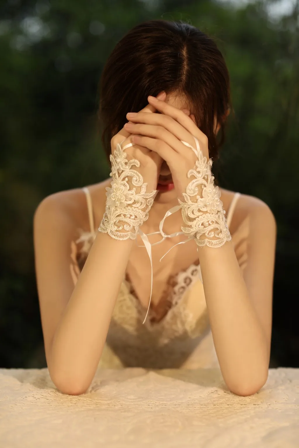 Свадебные перчатки цвета слоновой кости/белого новинка 2019 кружевные свадебные