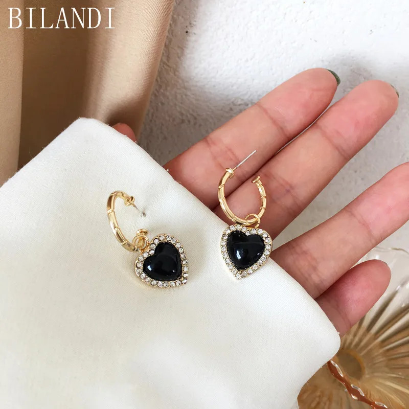 

Bilandi 925 Silver Needle Trendy Jewelry Black Resin Heart Earrings Popular Design High Quality Shiny Crystal Drop Earrings For