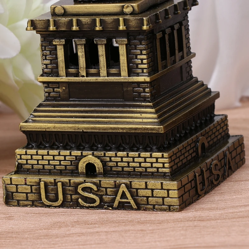 

USA Landmarks Statue of Liberty Metal Model Desk Decoration Gadget Craft Gift