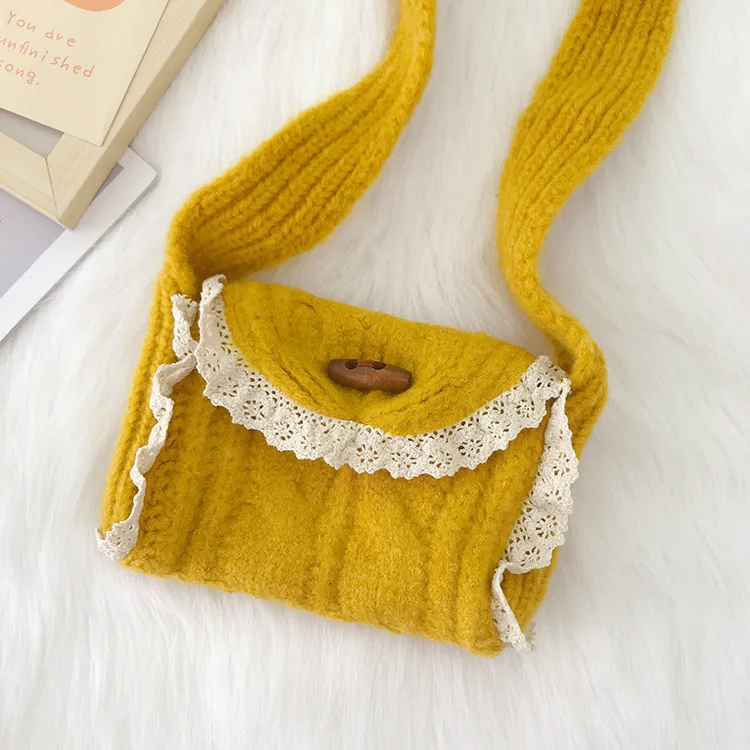 

Autumn and winter lovely lace knitted children's bag Korean version versatile baby messenger bag women's literature shoulder bag