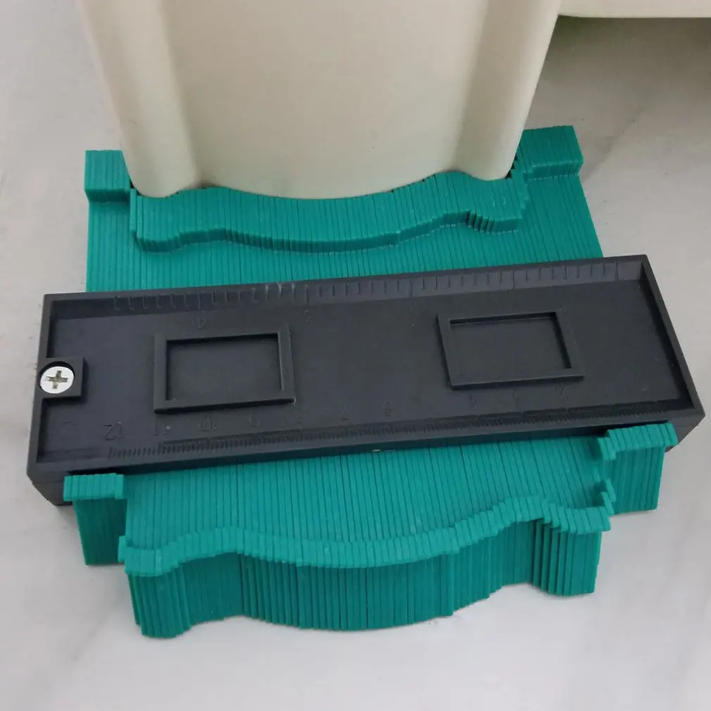 Неровными контурами профиль датчик в клеточку измерены ненатянутом ламинат