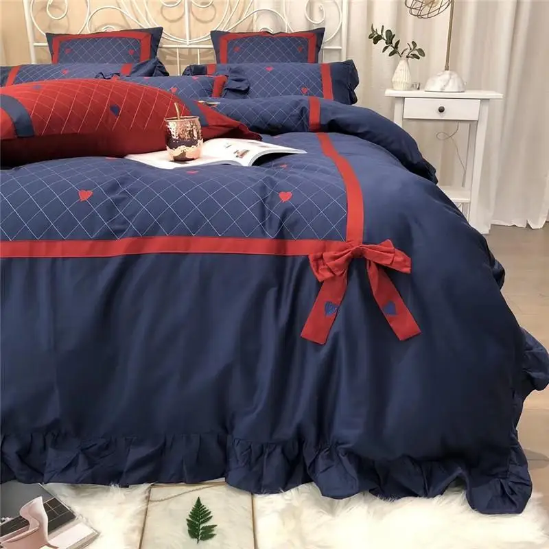 

42 4/7pcs Red blue Bedlinen Soft Bedclothes Stars moon embroidery Bedcover Duvet Cover Pillowcase egyptian Cotton Bedding set