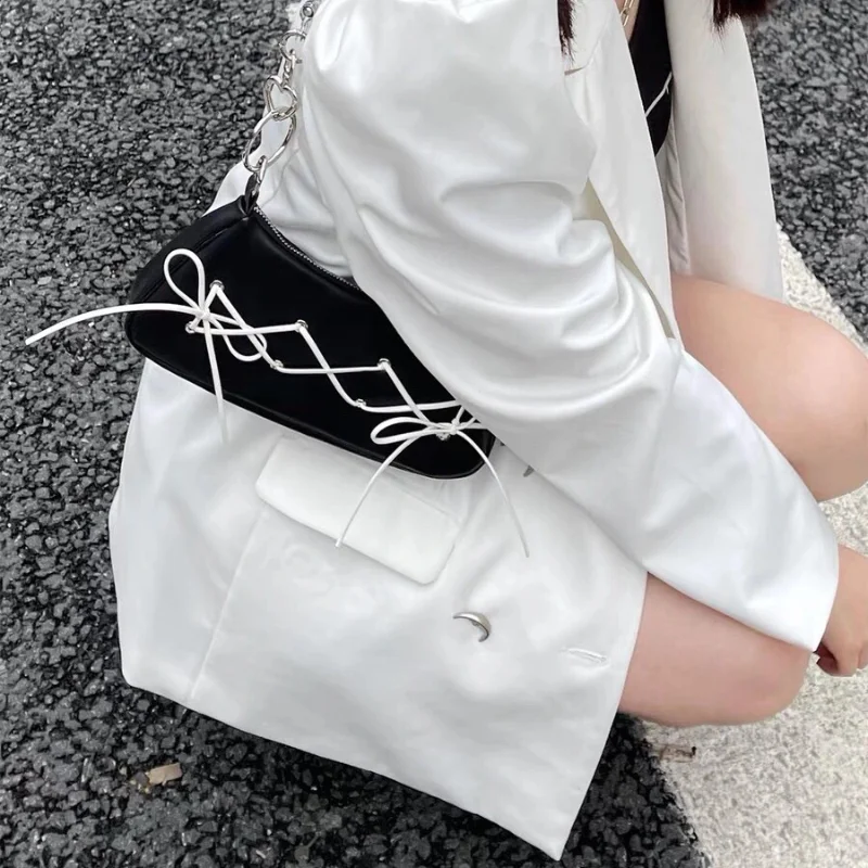 

2021 New Bow Underarm Bag Female Fashion Niche Design Y2g Millennium Hot Girl Mobile Phone Bag Fashion Ins