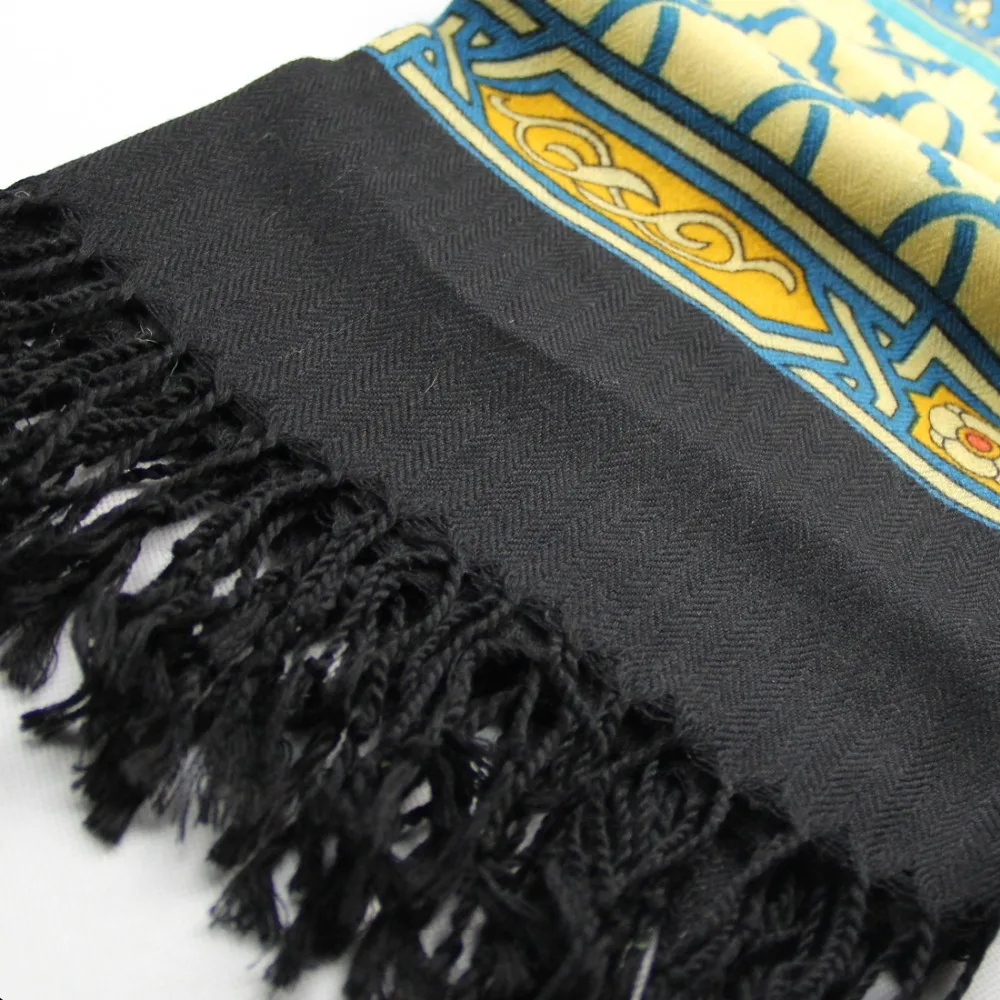 

Winter luxury Brand Plaid Cashmere Scarf Women Oversized Blanket Scarf Wrap Warm Wool Scarf Women Pashmina Shawls and Scarves