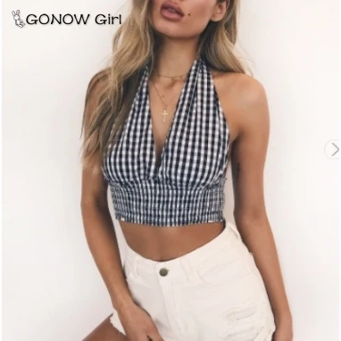 Женский укороченный топ без рукавов черно белый клетчатый с v образным вырезом и