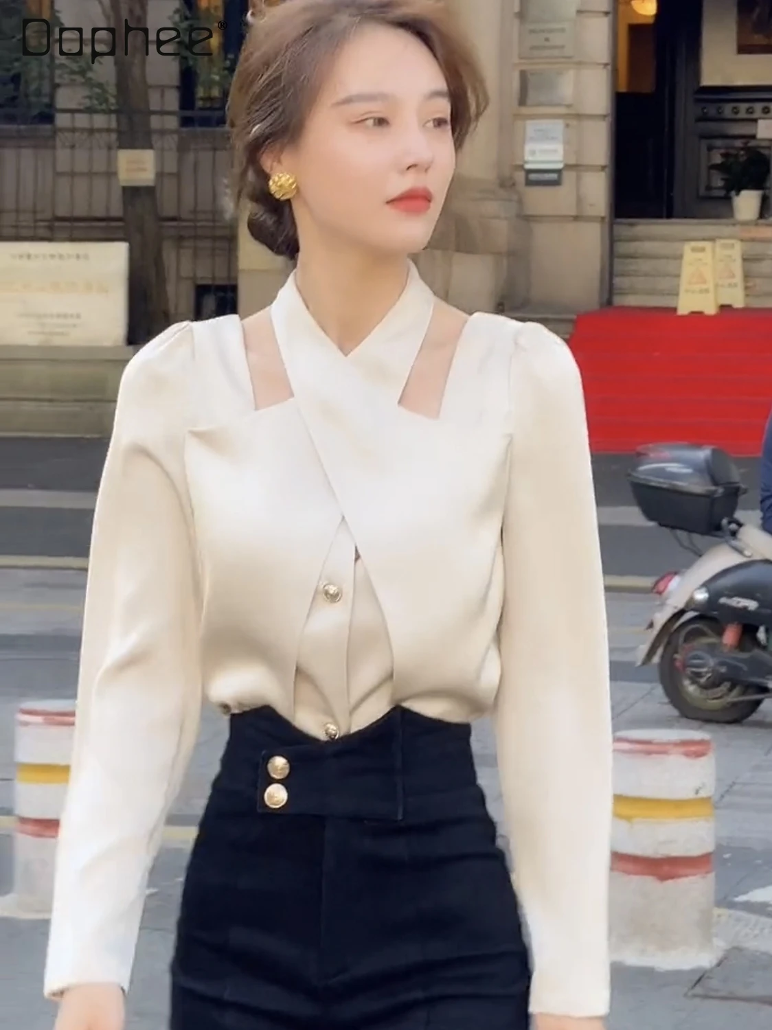 

Блузка женская Повседневная приталенная, элегантная рубашка с перекрестным лямкой на шее, однобортный Топ с длинным рукавом, белая, весна ...