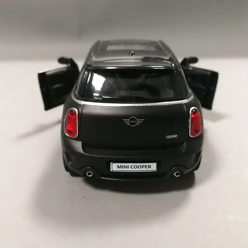 Лицензионная коллективная миниатюрная Автомобильная модель CH554001 из сплава 5