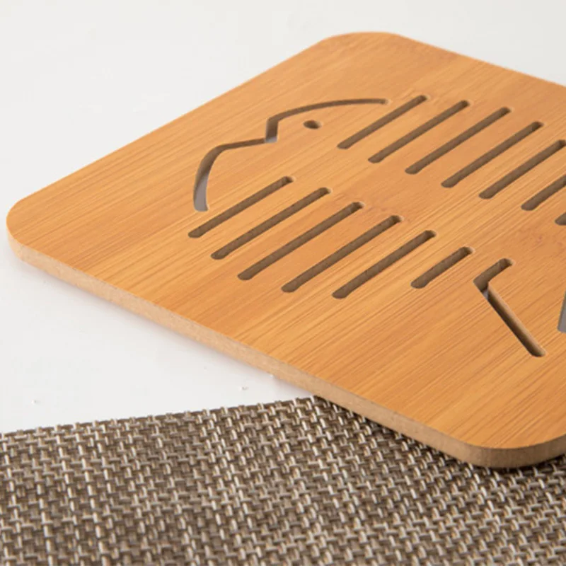 Деревянная прихватка для кухни квадратная с изображением животных мультяшная