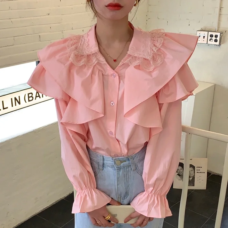 

Retro Pleated Ruffle Camisa Feminina Lace Splicing Loose Trumpet Sleeve Shirt Top Chic Female Blouses For Women Fashion Noveltie