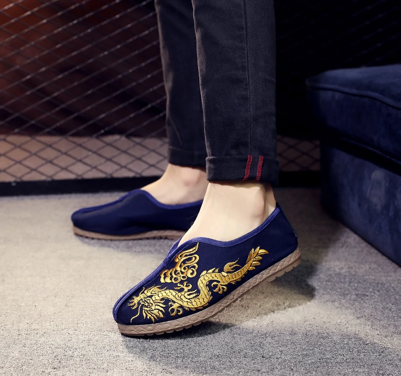 

sandalias-sandalias-Chinese wind soft bottom shoes leisure yunnan ethnic wind men totem men's shoes