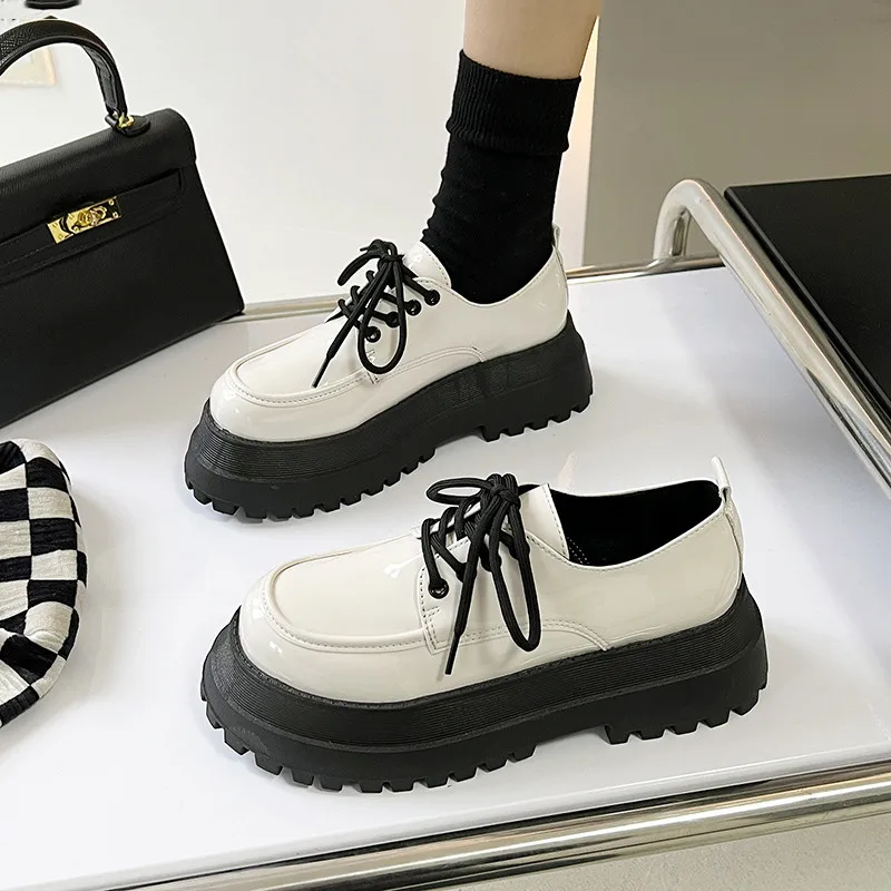 

Женские туфли с круглым носком в стиле ретро, яркие повседневные женские кроссовки с закрытым носком и меховой подкладкой в британском стил...