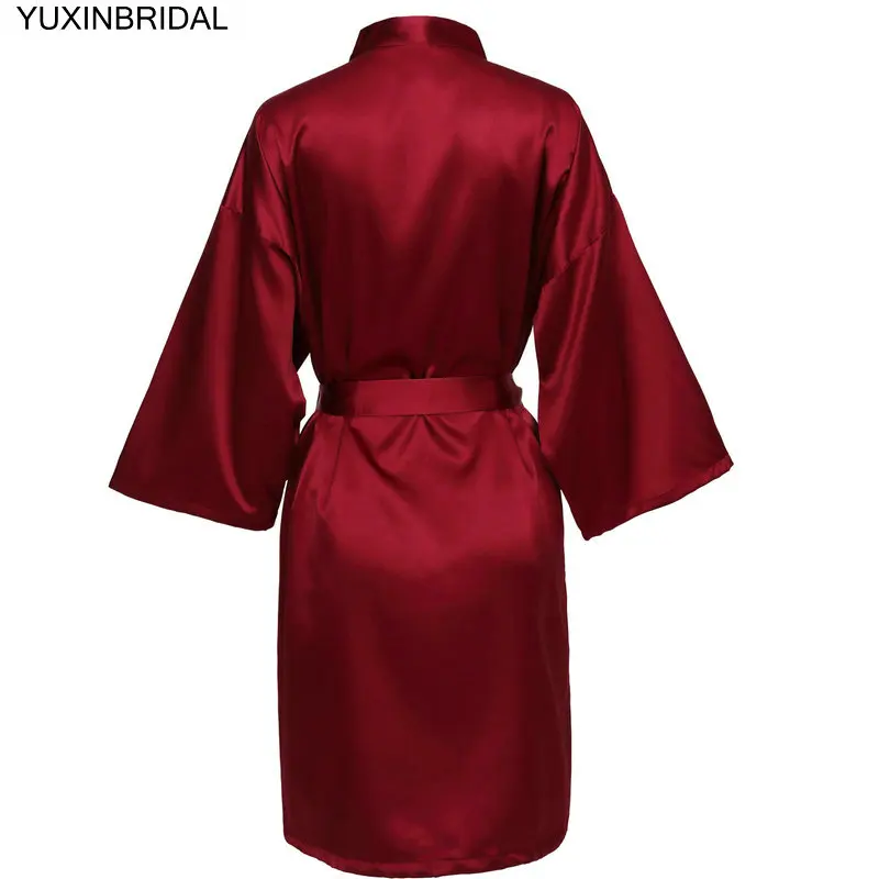 burgundy YUXNBRIDAL Атласный халат для невесты, Свадебный банный халат, одежда для невесты, Свадебный Однотонный женский халат до колена - Цвет: burgundy