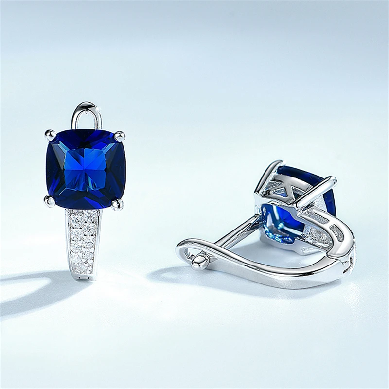 Женские серебряные серьги с драгоценным камнем сапфировым стеклом и