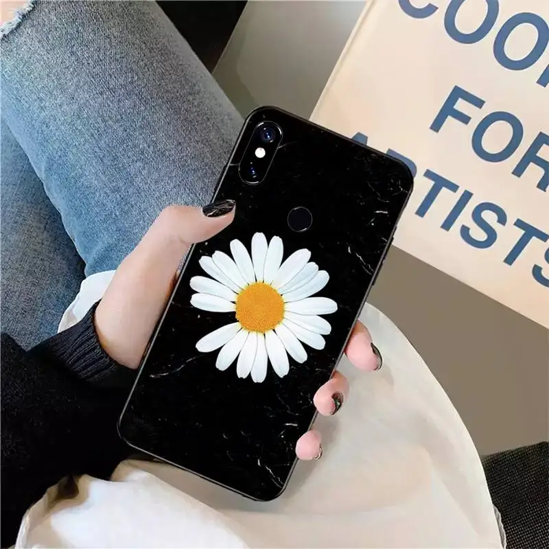 

Phone Case For Xiaomi Redmi 7 8 9t a3 9se k20 mi8 max3 lite 9 note 9s 10 pro Black White Flower Daisy