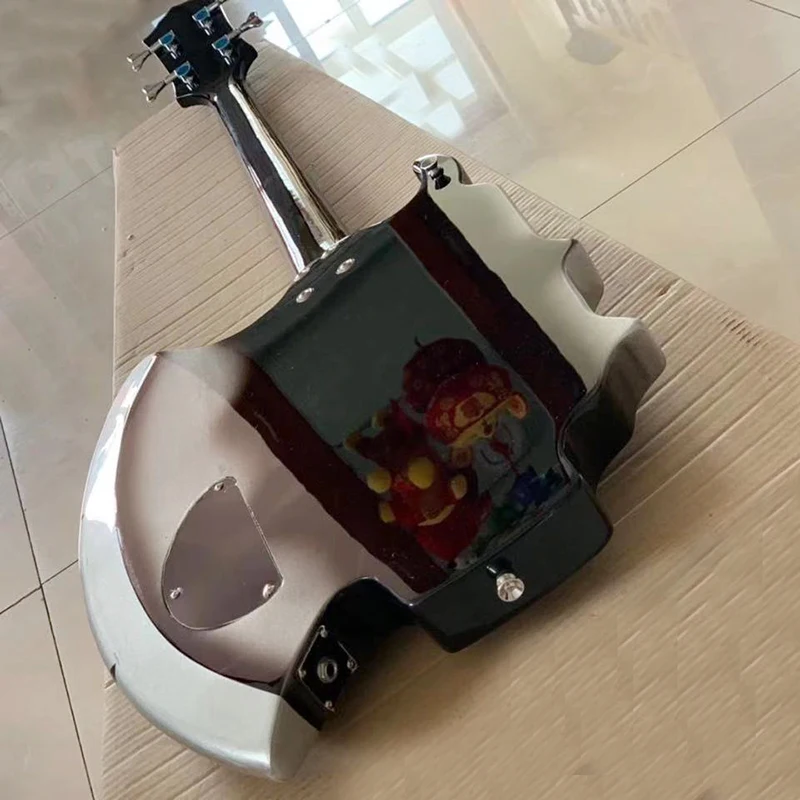 Большая искусственная электрическая бас четырехструнная гитара из массива