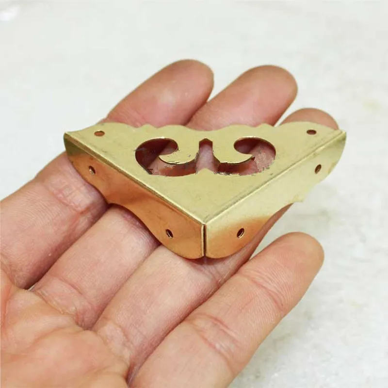 

Bulk 41mm Brass Corner,Luggage Case Box Corner Brackets Decorative Corner For Furniture Decoration Triangular Corners,Yellow