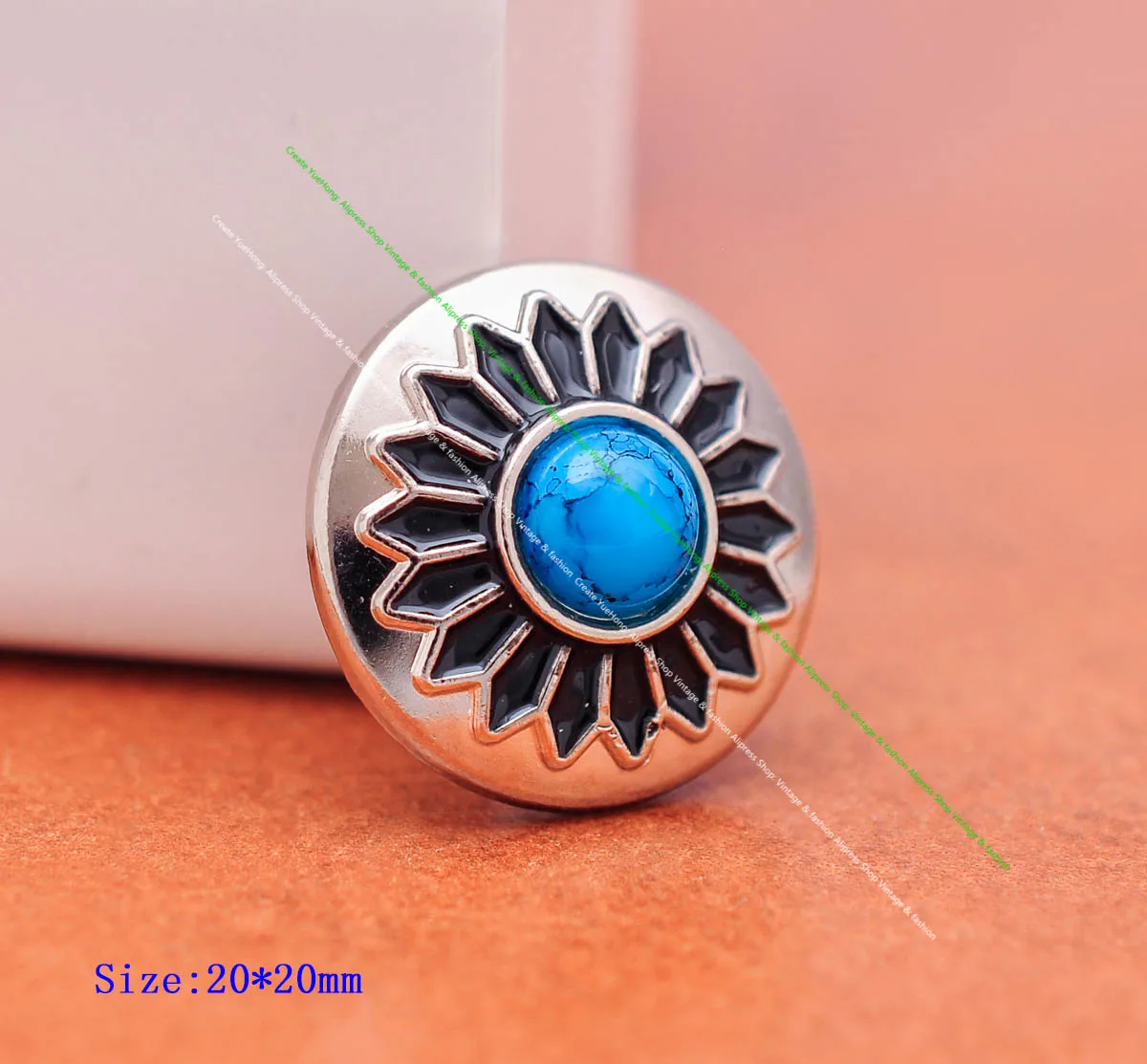 

10 шт. 20 мм серебристого цвета с рисунком в виде ромашек и бандана, резные Leathercraft Пояс аксессуары застежка СЕДЛО ПРИХВАТКА с лямкой на шее СИН...