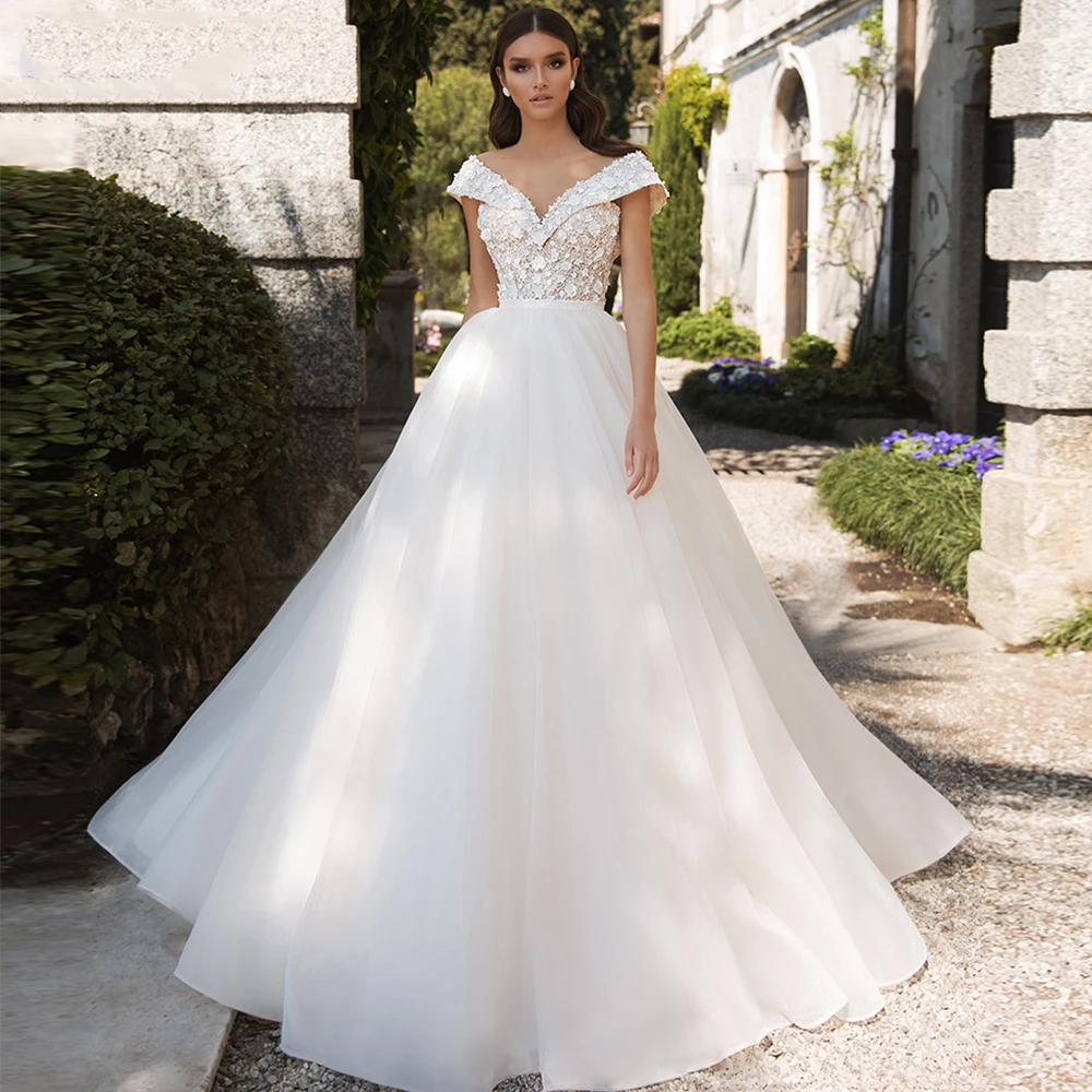 

Lace A-Line Wedding Dress Sexy O-Neck Button Applique Off Shoulder Court Train Bridal Gowns 2021 Vestido De Noiva