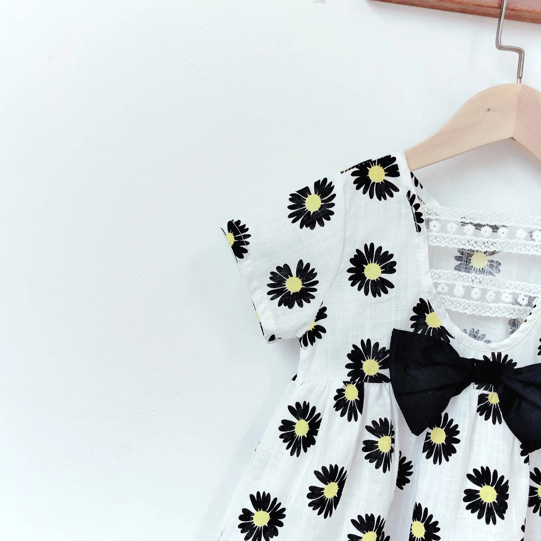 Женское летнее платье с оборками и открытой спиной | Детская одежда обувь