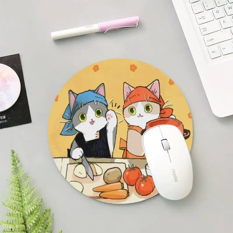 

Wholesale Kitten listening to music Mouse Pad Gaming MousePad Large Big Mouse Mat Desktop Mat Computer Mouse pad For Overwatch