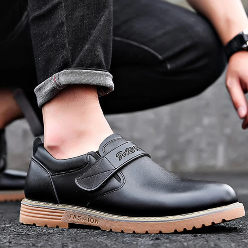 

2019 Autumn Round Toe Men Shoes Casual New Leather Shoes Wear-resistant Non-slip Flat Working Footwear Big Size Footwear S6-29