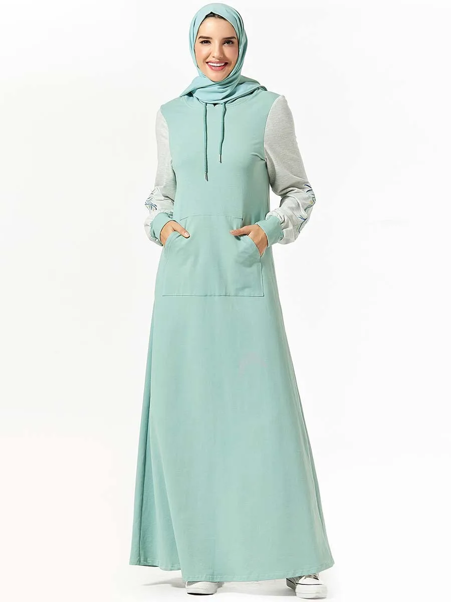 Женское длинное платье с вышивкой и капюшоном | Женская одежда