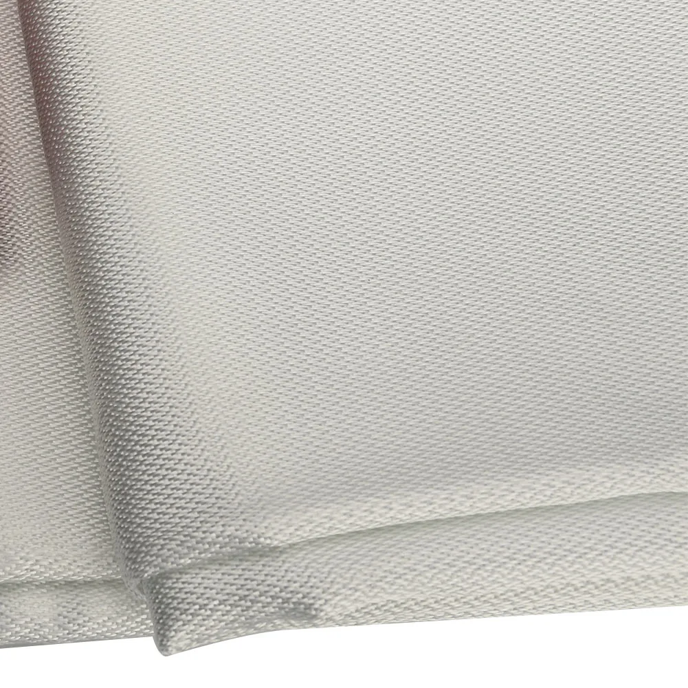 

1.8x1.2m Anti Glare Fireproofing Blanket Welding Manual Tools DIY Durable Fiberglass Folding Heat Resistant Protective Blanket