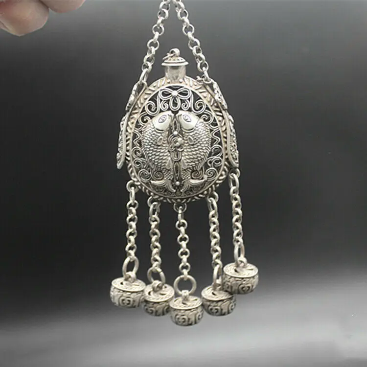 

Tibetan Antique Cupronickel Silver Hollowed Pisces Bag Pendant Old Collection
