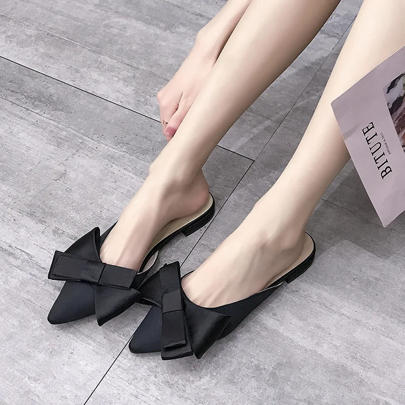 Женские туфли с заостренным носком Dwayne шелковые атласные бантом на весну и лето