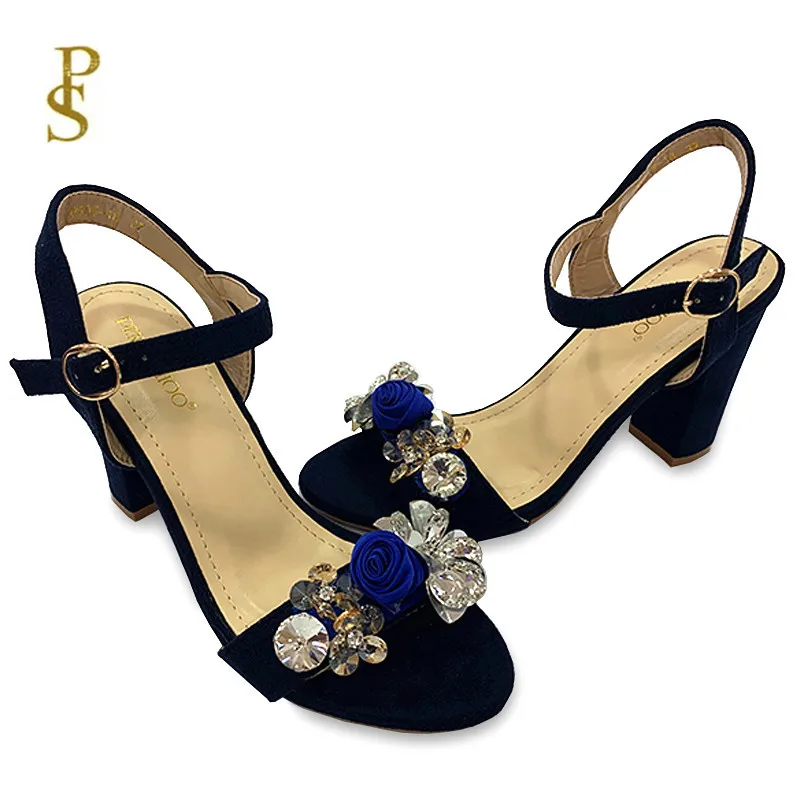 Женские модные сандалии на высоком каблуке красивая обувь украшенная цветами |