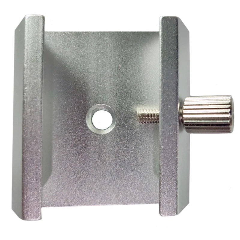 Универсальный паз в форме ласточкиного хвоста с фиксирующим винтом