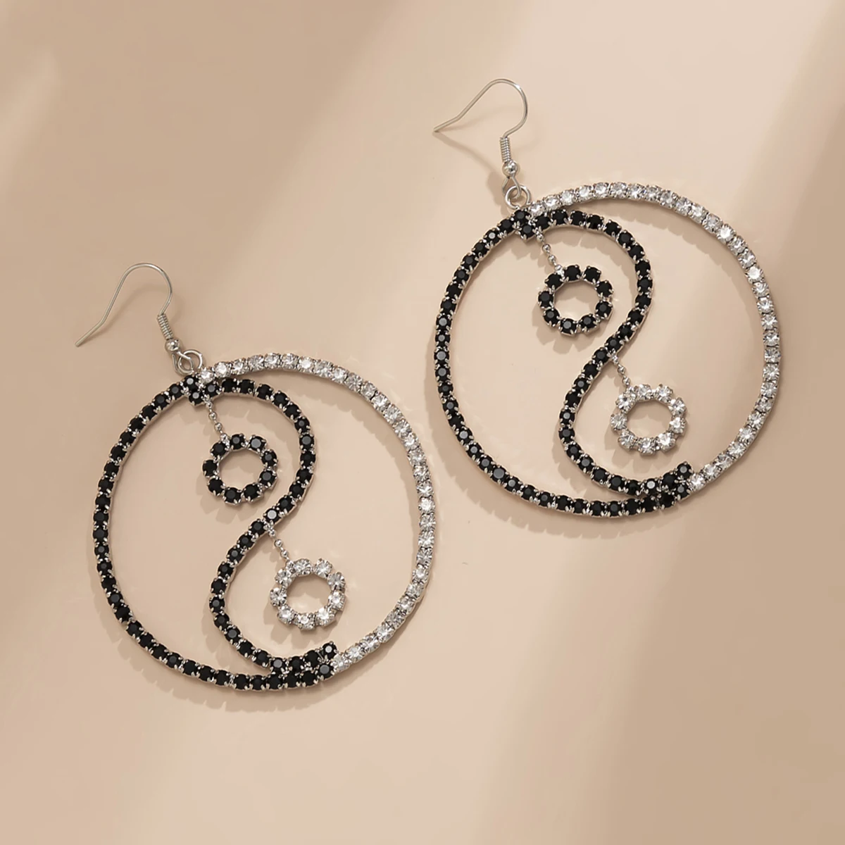 

PuRui Designer Chinese Tai Chi Drop Earrings for Women Punk Big Rhinestone Handing Earrings 2021 Fashion Crystal Earring Jewelry