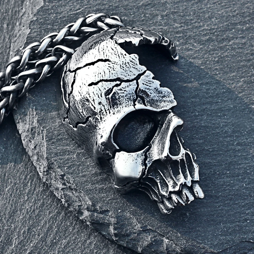 

Gothic Half Face Stainless Steel Skull Head Pendant Necklace Men Chain Punk Street Biker Skull Necklace Fashion Goth Accessories