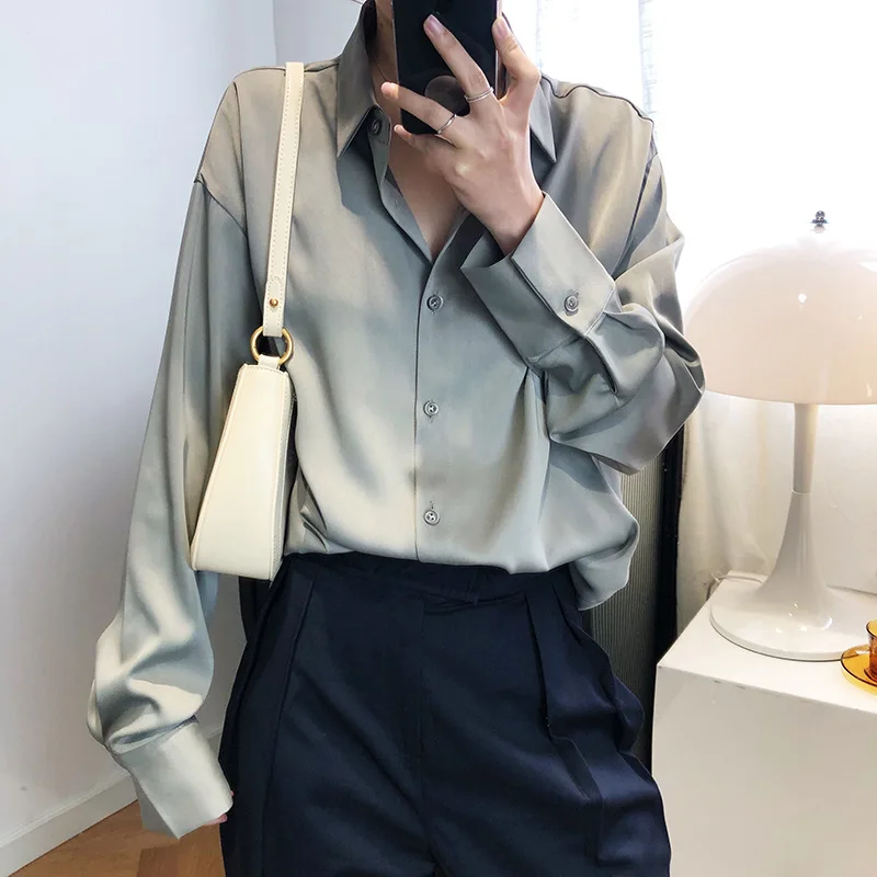 

Shirt satin chiffon shirt women's 2021 spring and autumn design sense niche light ripe solid color drape satin top