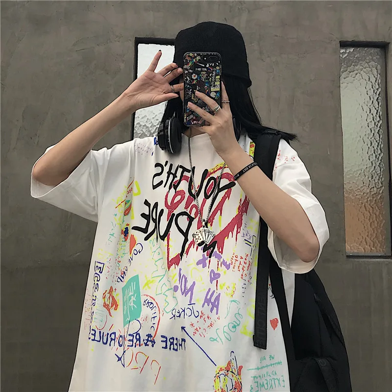 

Harajuku Style Loose Short-sleeved T-shirt Women Street Style Graffiti Men and Women T-shirt Casual Couple Tops