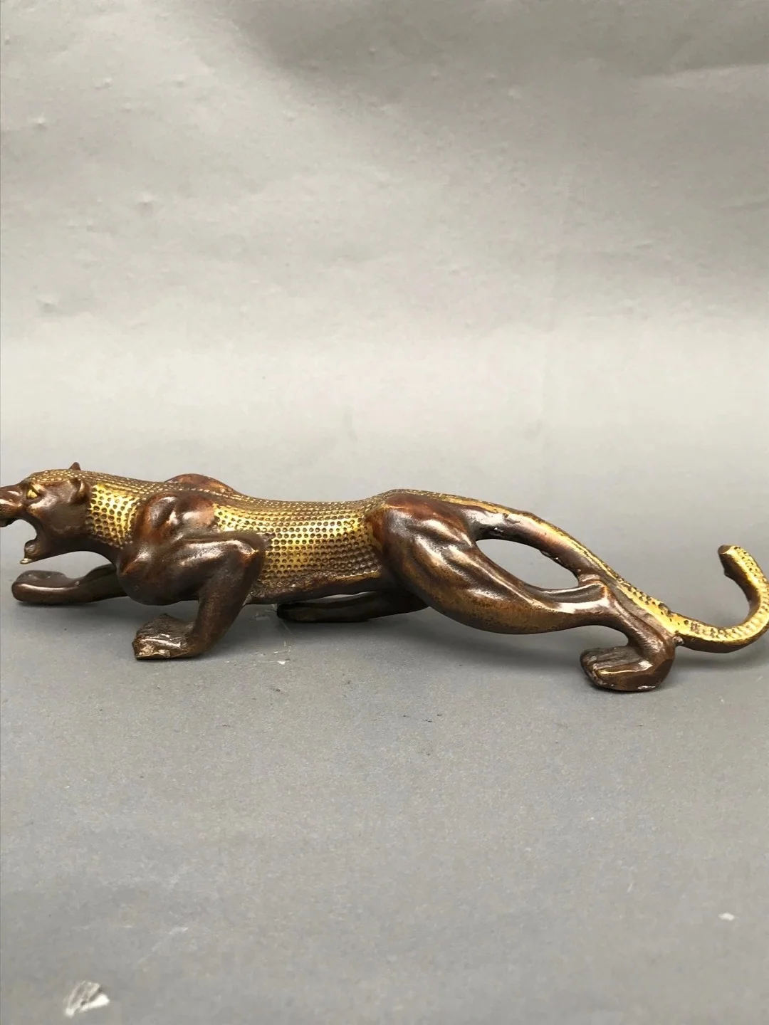 

Wedding Decoration 8" Tibet Buddhism Temple Old bronze Gilt Leopard statue run Jaguar statue