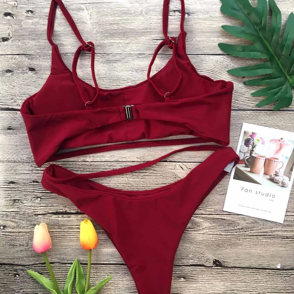 

Two Piece Sets Women Summer Beach Outfit Sexy Beach Partywear Sweet Fashion Sunbathing Top And Shorts Holidays Clothing