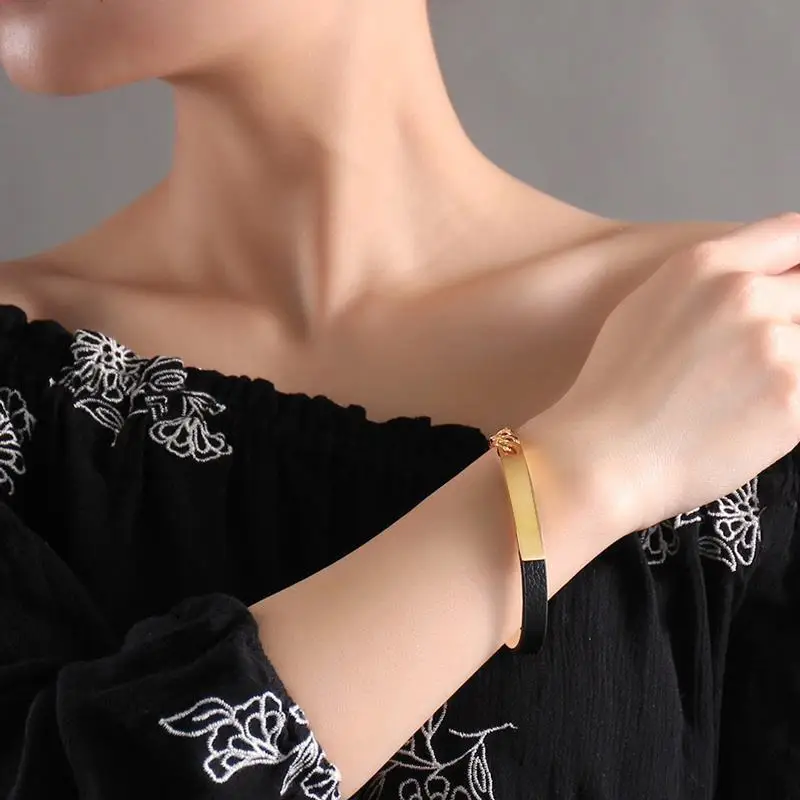 

QWC CCN100 arrival fashion jewelry for birthday gift rose many heart metal color titanium steel men's U shape leather Bracelet