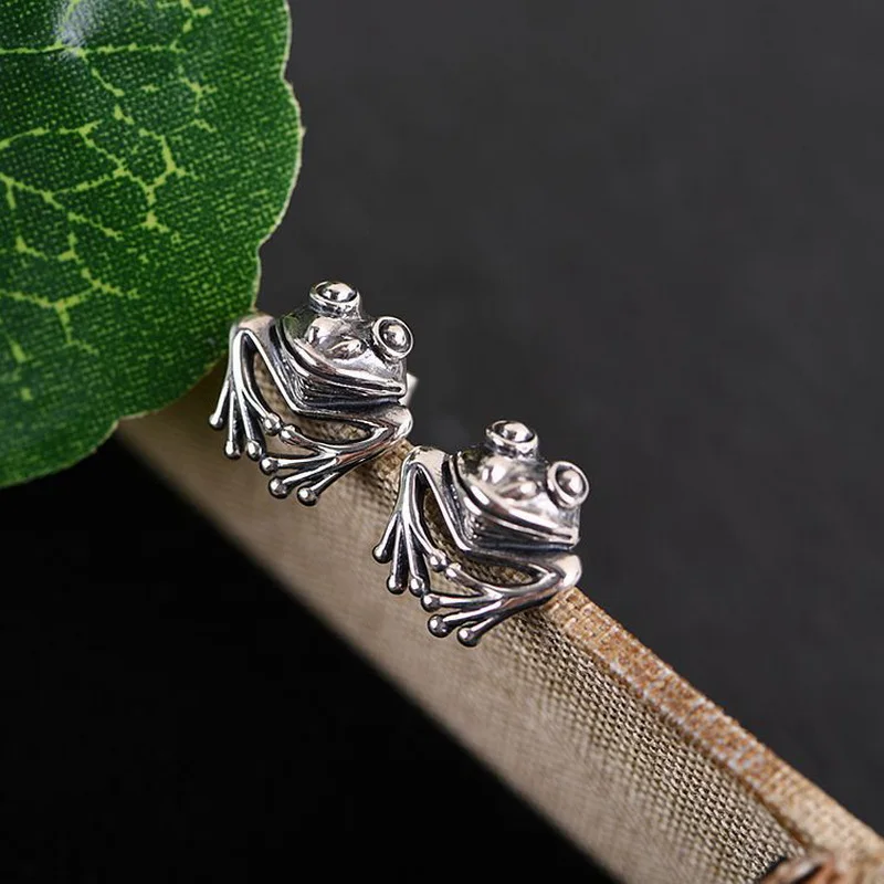 

New Creative Frog Stud Earrings For Women Lovely Retro Gothic Frog Animal Earring Girl Ethnic Ear Piercing Jewelry Gifts