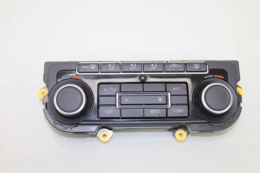 

Volkswagen Amarok OEM Climate Control Panel 2 H0907040E