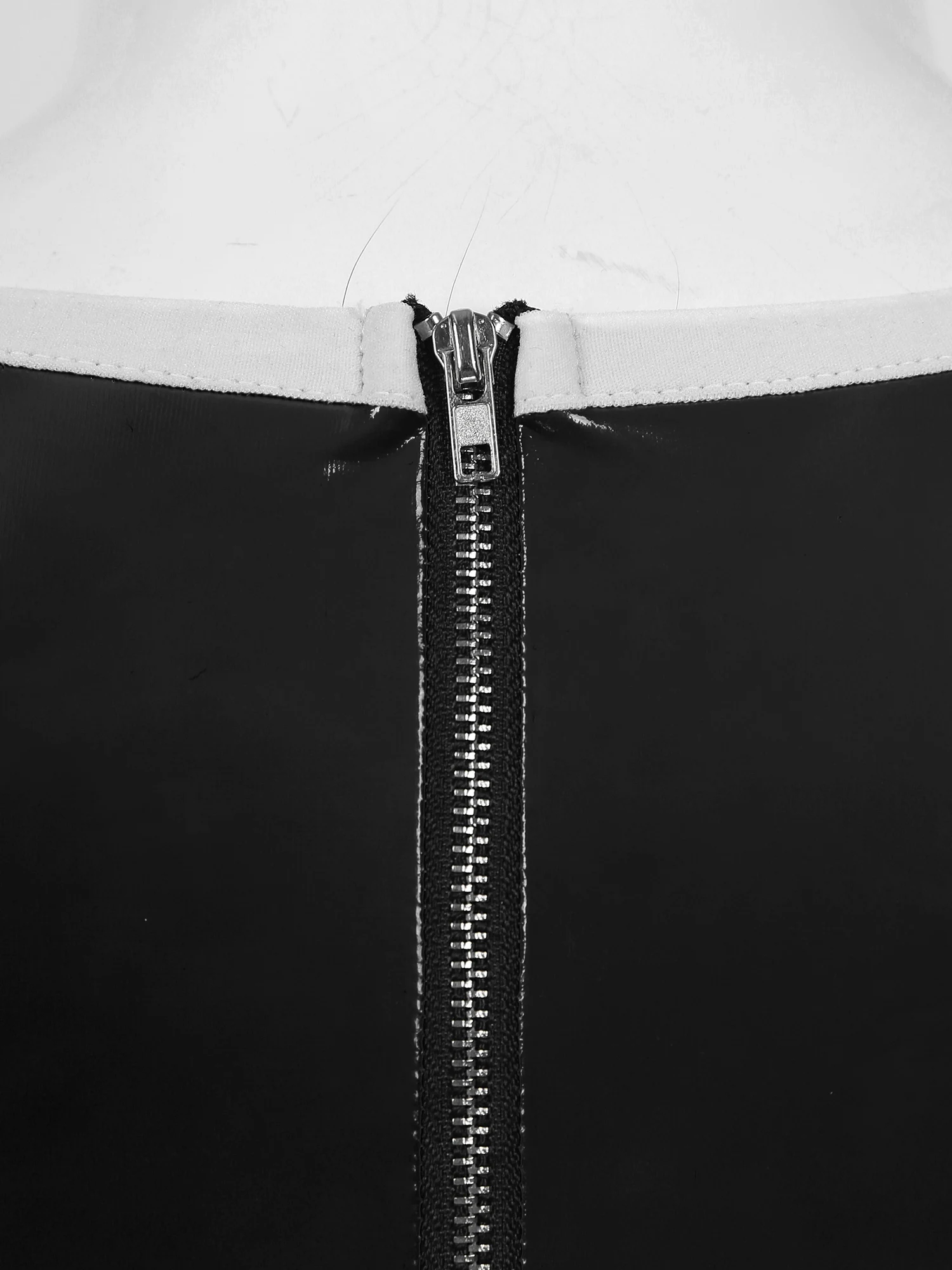 Мужское однотонное боди 1 шт. облегающее платье из лакированной кожи с коротким