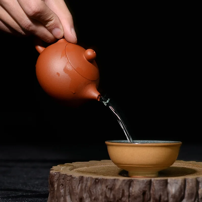 Мини чайник Yixing из фиолетовой глины красной ручной работы емкость 120 мл 188