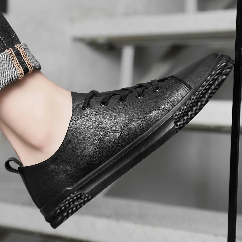 

Shoes for Men Casual Shoes Fashion Men genuine Leather Comfortable Men flats outdoor Lace-up oxfrods HandMade Shoes men