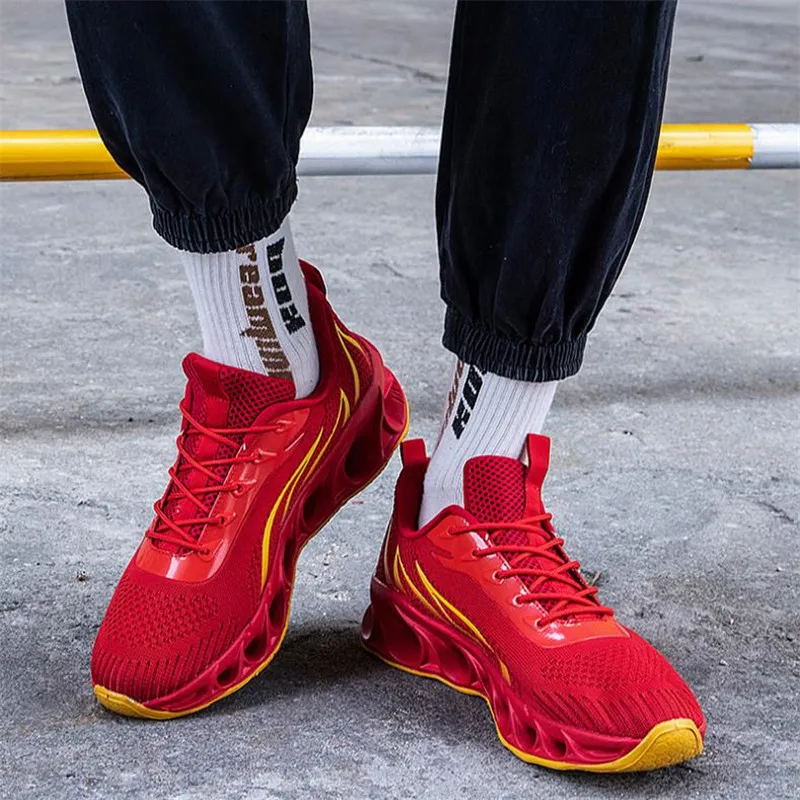 

New Light Mesh Men Shoes Comfortable Casual Men's Sneaker Breathable Non-slip Wear-resistant Outdoor Walking Shoes 39-48