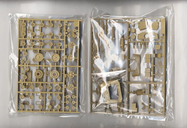 

Tamiya 35294 1/35 Italian Semovente da 75/18 M40 Self-propelled Gun Display Collectible Toy Plastic Assembly Building Model Kit