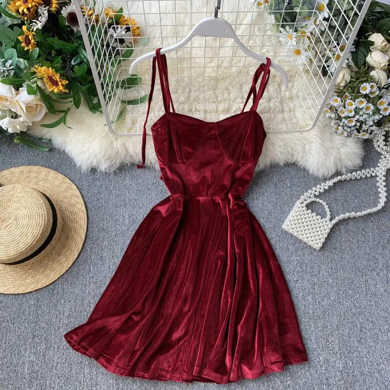 

Women Vintage Party Dress Women Slim A-line Spaghetti Strap Bandage Velvet Dresses Ladies Sexy High Waist Mini Robe Vestidos