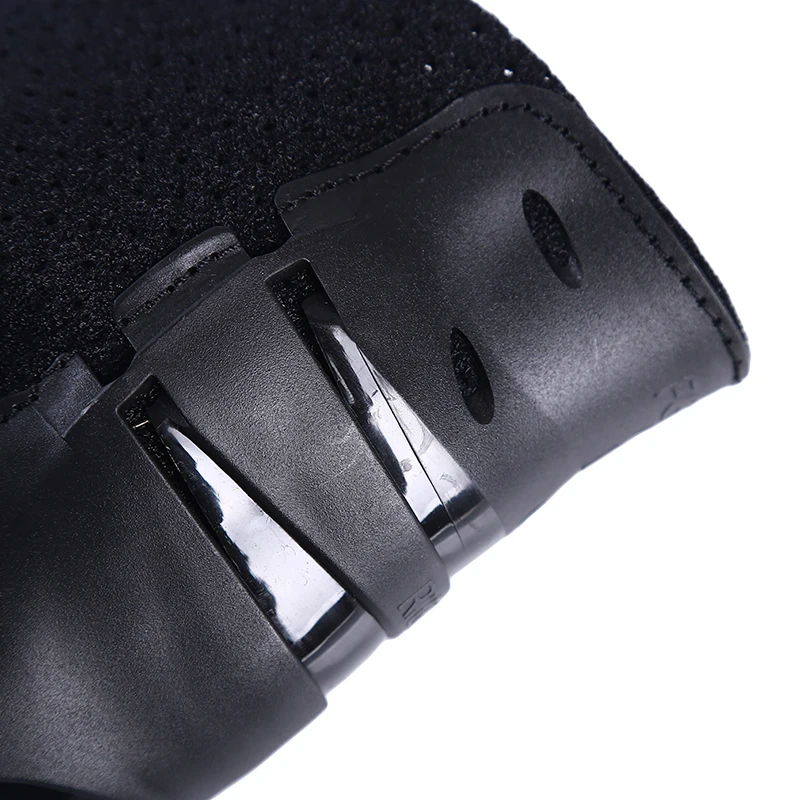 

Multi-function Ankles Brace Support Sports Adjustable Ankle Straps Foot Stabilizer Orthosis Football Socks Protector