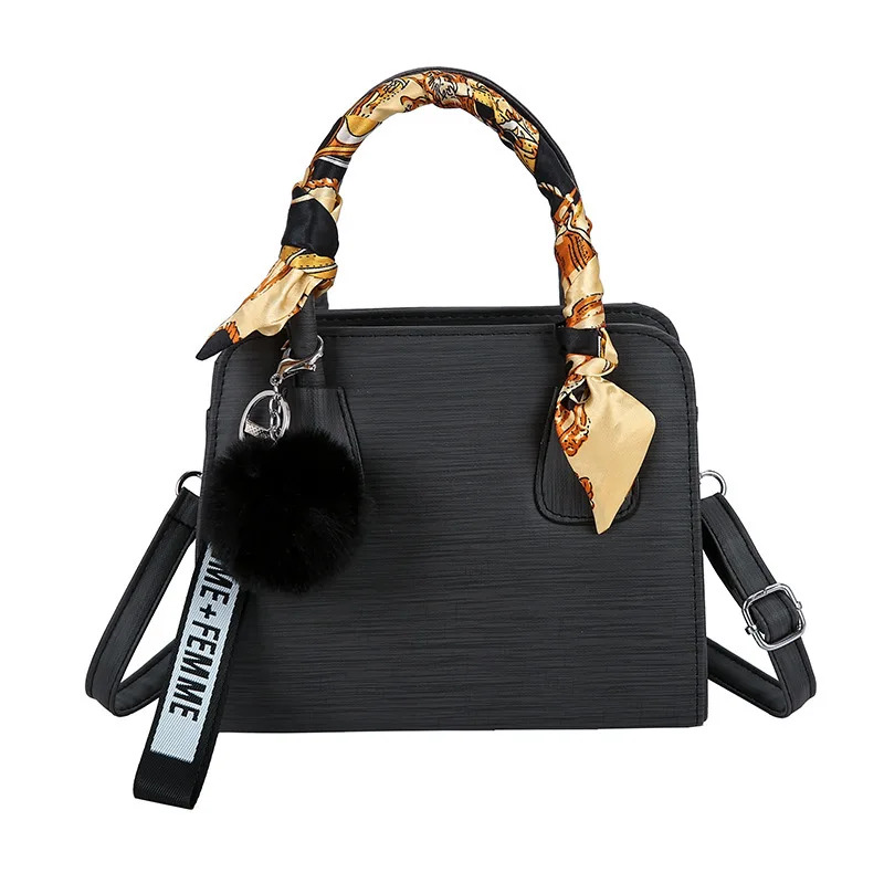 

Winter messenger bag women's new fashion Korean version of autumn and winter simple Joker ladies portable shoulder