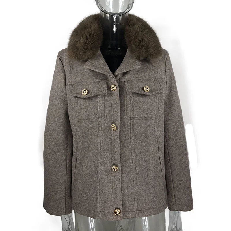 

Куртка женская шерстяная с воротником из искусственного меха и карманами